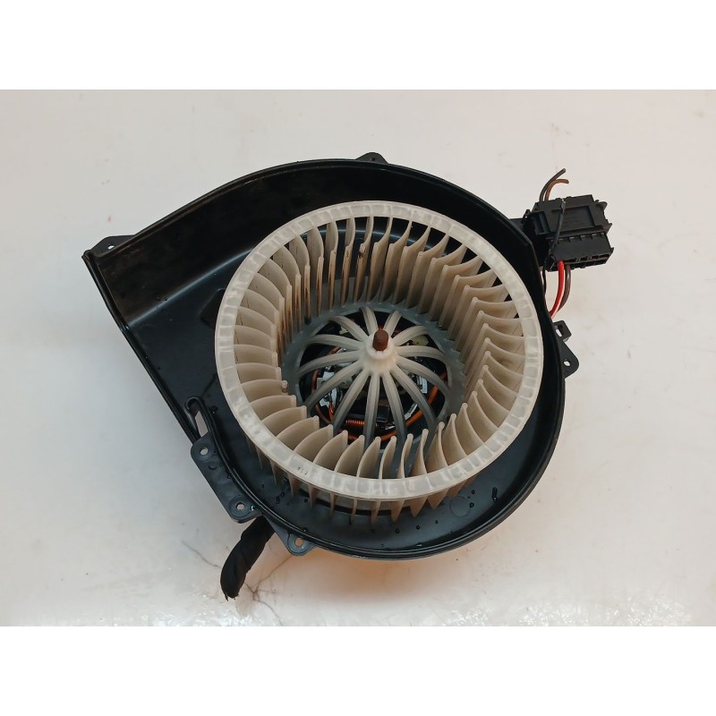 Recambio de motor calefaccion para skoda fabia ambition plus referencia OEM IAM 6R1819015A - Blanco 4