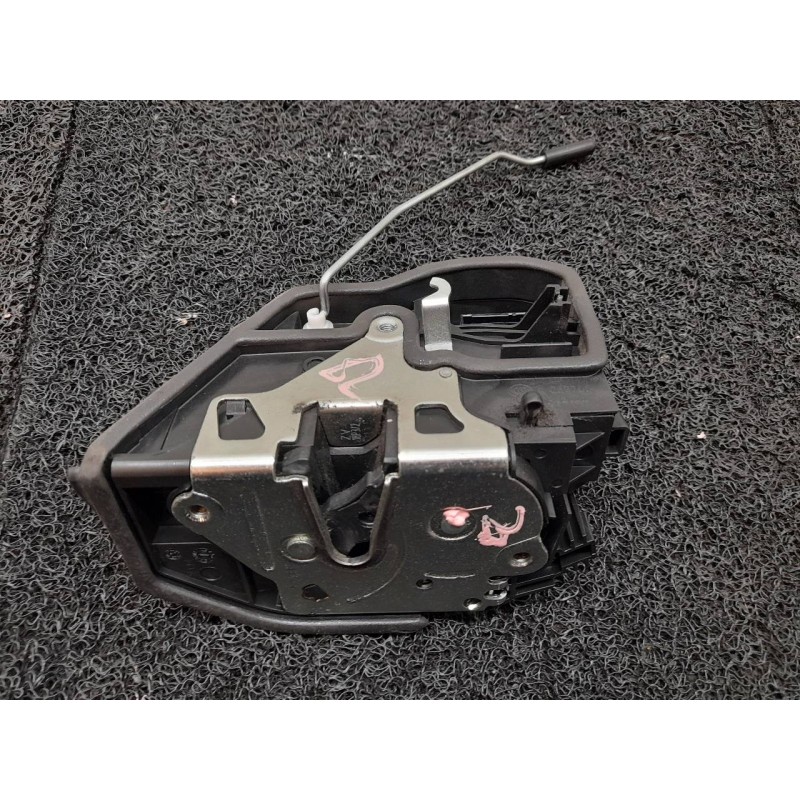 Recambio de cerradura puerta trasera izquierda para bmw x1 (e84) sdrive 18d referencia OEM IAM 7229459 A053702 