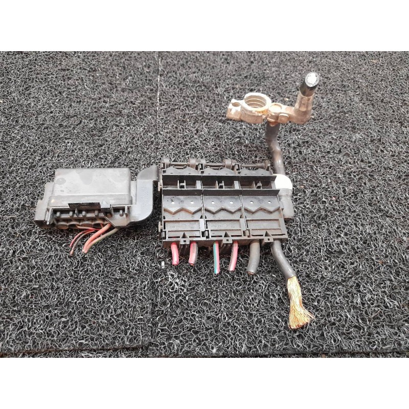 Recambio de caja reles / fusibles para volkswagen fox (5z1) básico referencia OEM IAM 5Z0937548C - Rojo 3
