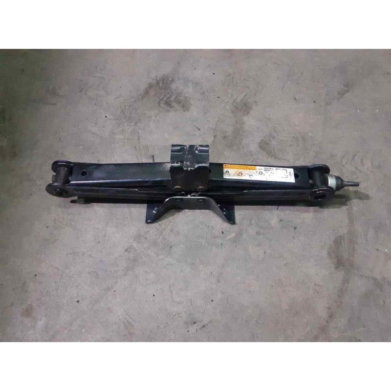 Recambio de gato para mitsubishi asx (ga0w) challenge 2wd referencia OEM IAM - Blanco 3