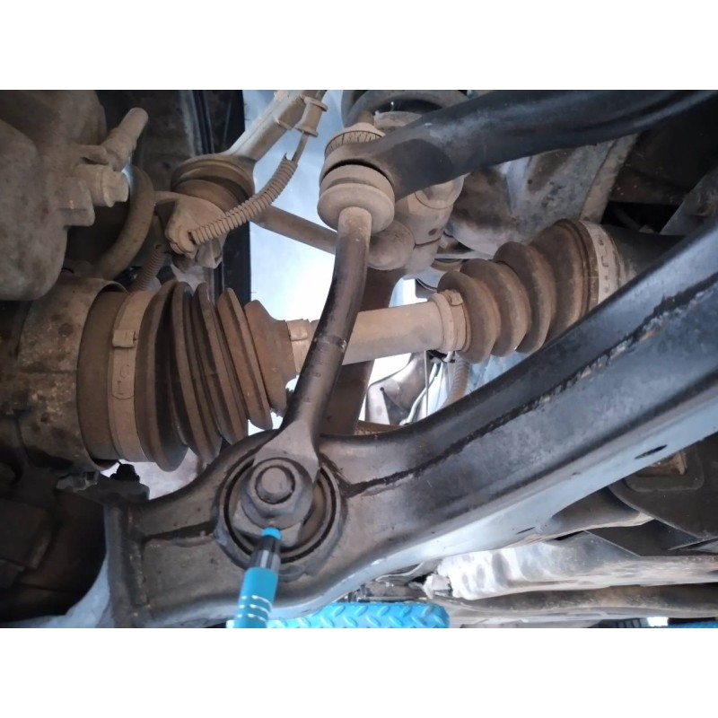 Recambio de bieleta estabilizadora delantera derecha para ssangyong actyon 200 xdi 4wd limited referencia OEM IAM   