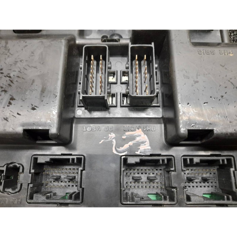 Recambio de caja reles / fusibles para peugeot 307 (s1) xr clim referencia OEM IAM 9651197780 4