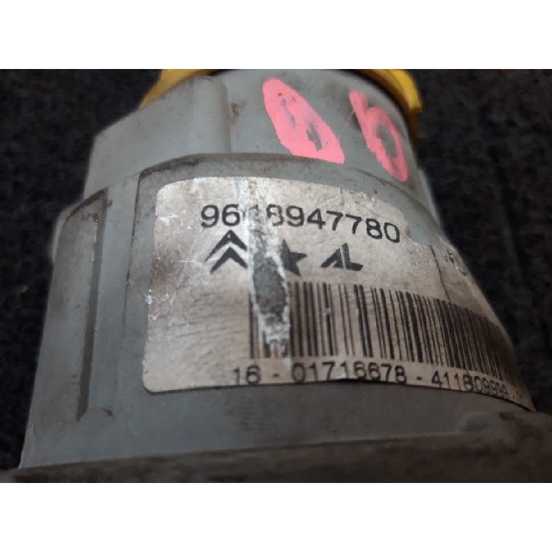 Recambio de faro antiniebla derecho para peugeot 1007 dolce referencia OEM IAM 9648947780 3