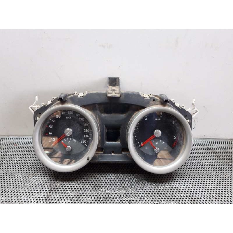 Recambio de cuadro instrumentos para renault megane ii classic berlina 1.5 dci diesel referencia OEM IAM 8200399700D  