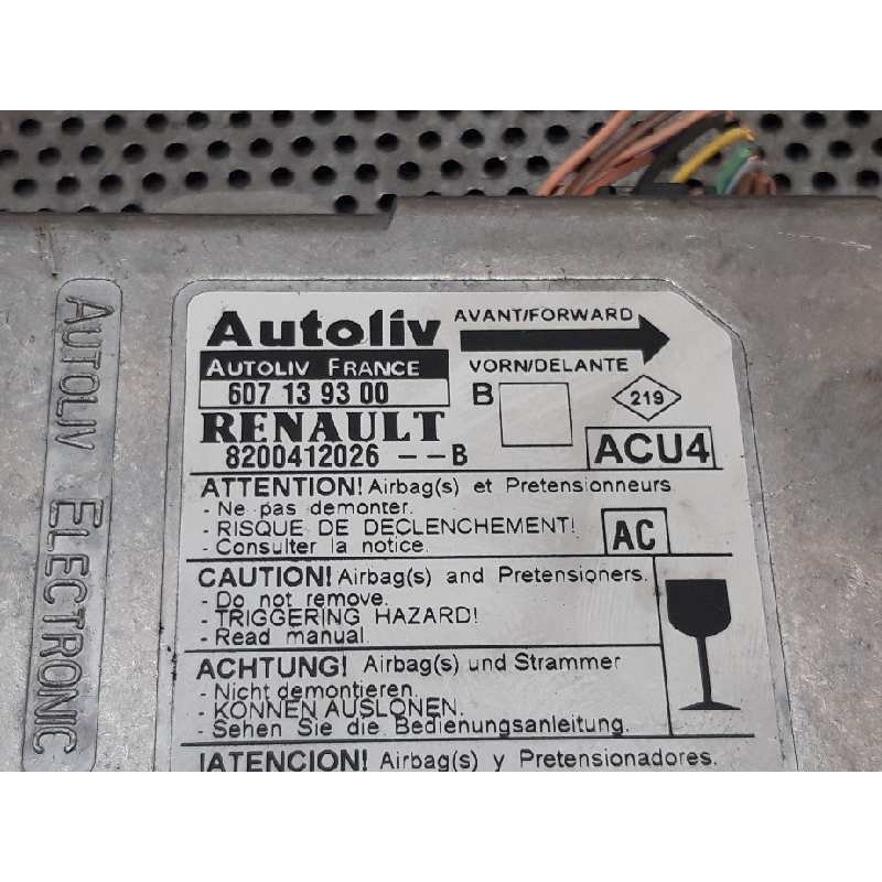 Recambio de centralita airbag para renault megane ii classic berlina confort expression referencia OEM IAM 607139300 8200412026B 3