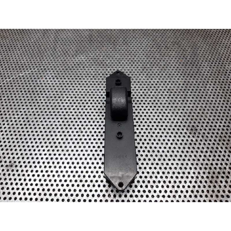 Recambio de mando elevalunas delantero derecho para mitsubishi colt (cj0) 1600 glx referencia OEM IAM MR194830  