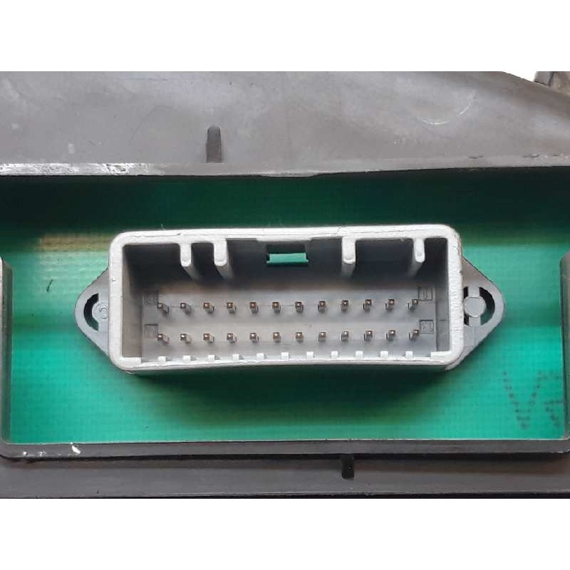 Recambio de cuadro instrumentos para renault megane ii classic berlina confort expression referencia OEM IAM 8200624003 KBHA0011 2