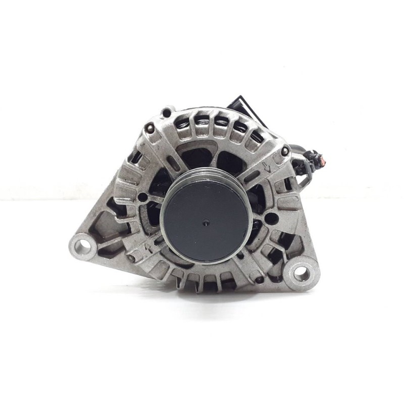 Recambio de alternador para kia sportage drive 4x2 referencia OEM IAM P0738463  VALEO 2