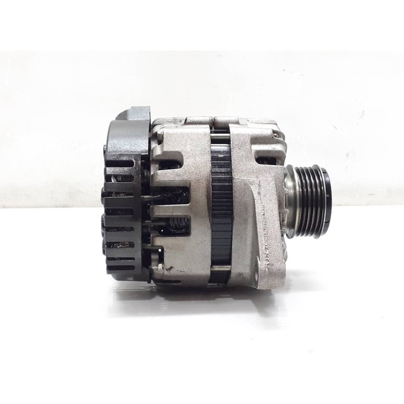 Recambio de alternador para kia sportage drive 4x2 referencia OEM IAM P0738463  VALEO 4