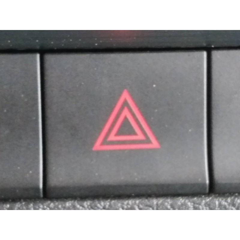 Recambio de warning para skoda fabia ambition plus referencia OEM IAM - Blanco 2
