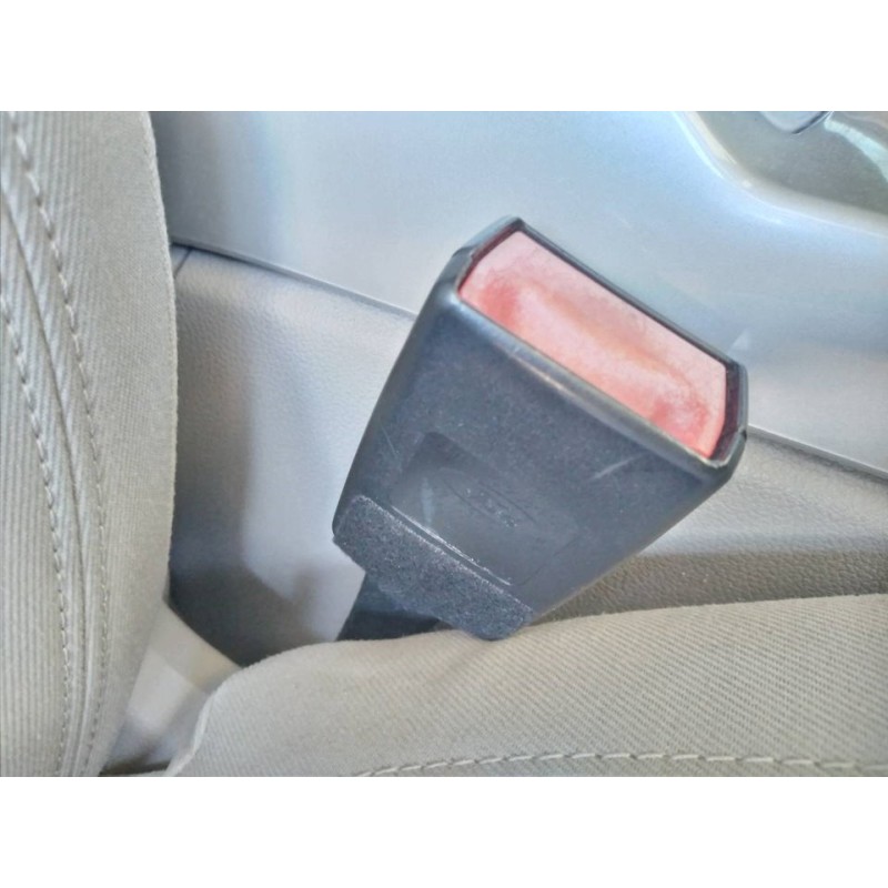 Recambio de enganche cinturon delantero derecho para ford grand c-max titanium referencia OEM IAM   