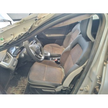 ASIENTO DELANTERO IZQUIERDO 