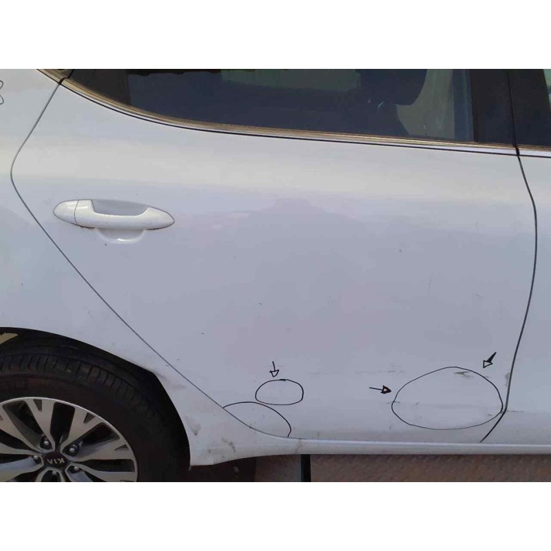 Recambio de puerta trasera derecha para kia cee'd business referencia OEM IAM - Blanco 5