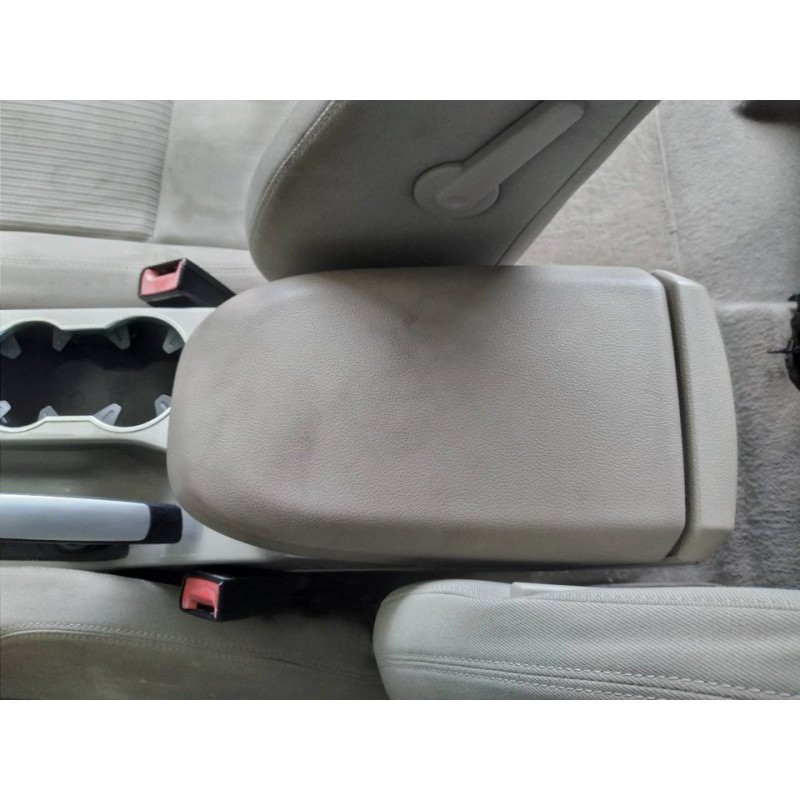 Recambio de apoyabrazos central para ford grand c-max titanium referencia OEM IAM   