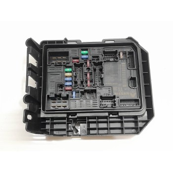 CAJA RELES / FUSIBLES 284B64086R 