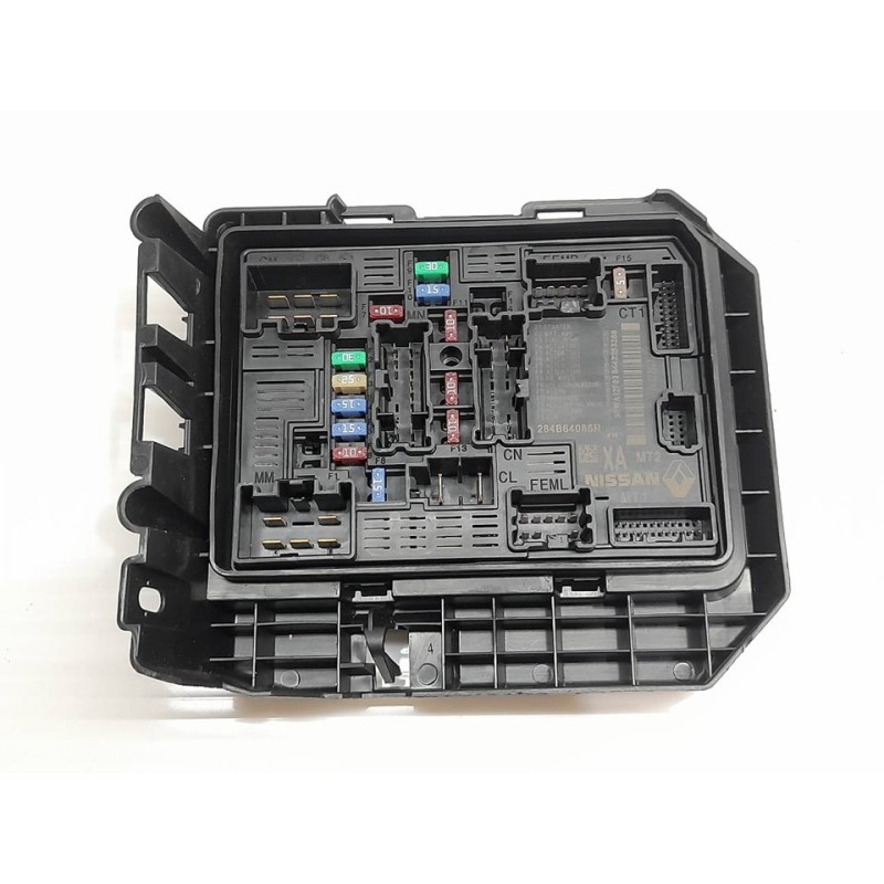 Recambio de caja reles / fusibles para renault captur ii e-tech engineered referencia OEM IAM 284B64086R  