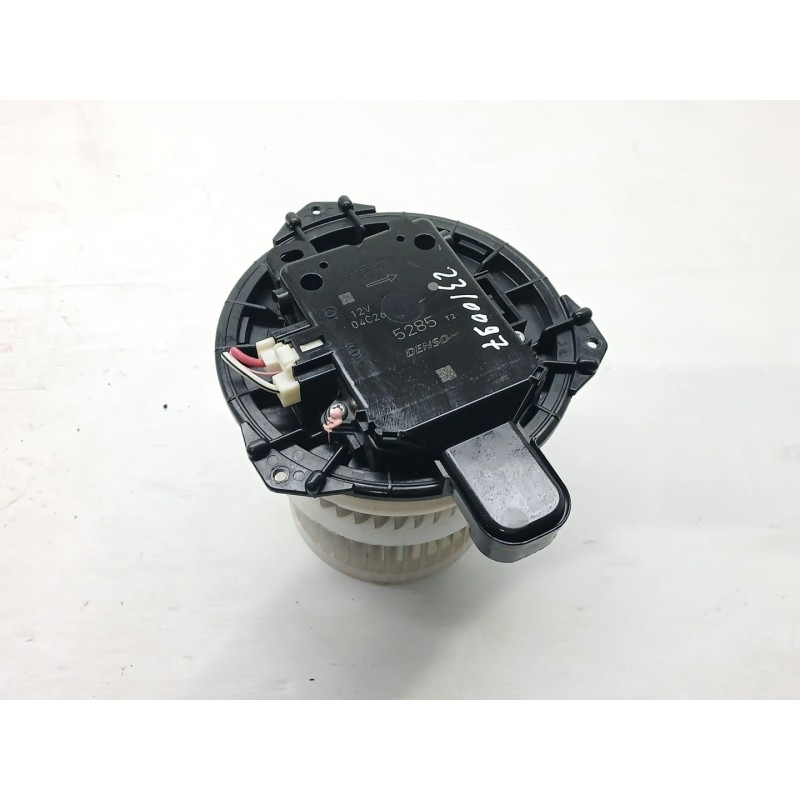 Recambio de motor calefaccion para toyota camry (xv70) hybrid advance referencia OEM IAM 5285 04C26 