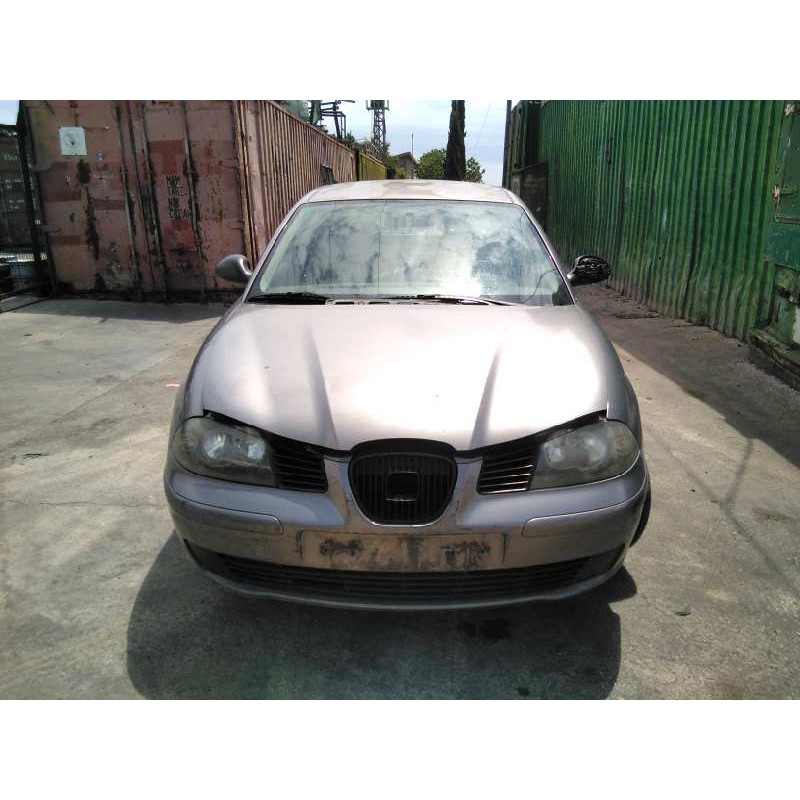 seat ibiza (6l1) del año 2003