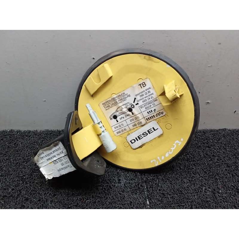 Recambio de tapa exterior combustible para opel astra h caravan enjoy referencia OEM IAM - Amarillo 2