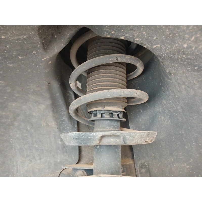 Recambio de amortiguador delantero izquierdo para infiniti qx30 2.2 d awd referencia OEM IAM   