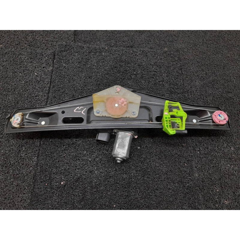 Recambio de elevalunas trasero izquierdo para bmw x1 (e84) sdrive 18d referencia OEM IAM 71014000 13262410 299029707 - Negro 4