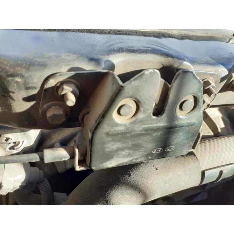 Recambio de cerradura capo para kia sportage drive 4x2 referencia OEM IAM   