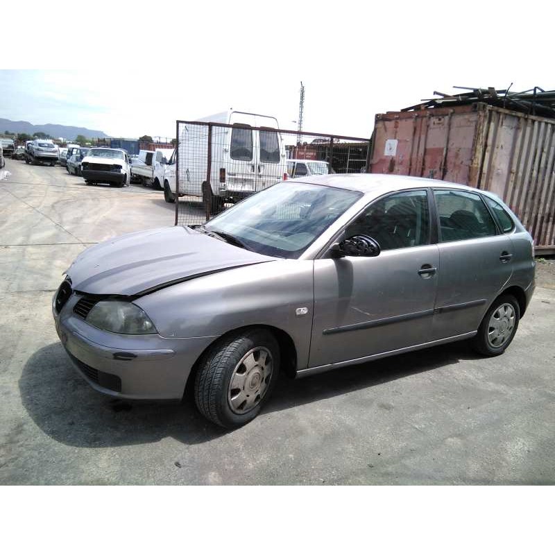 seat ibiza (6l1) del año 2003