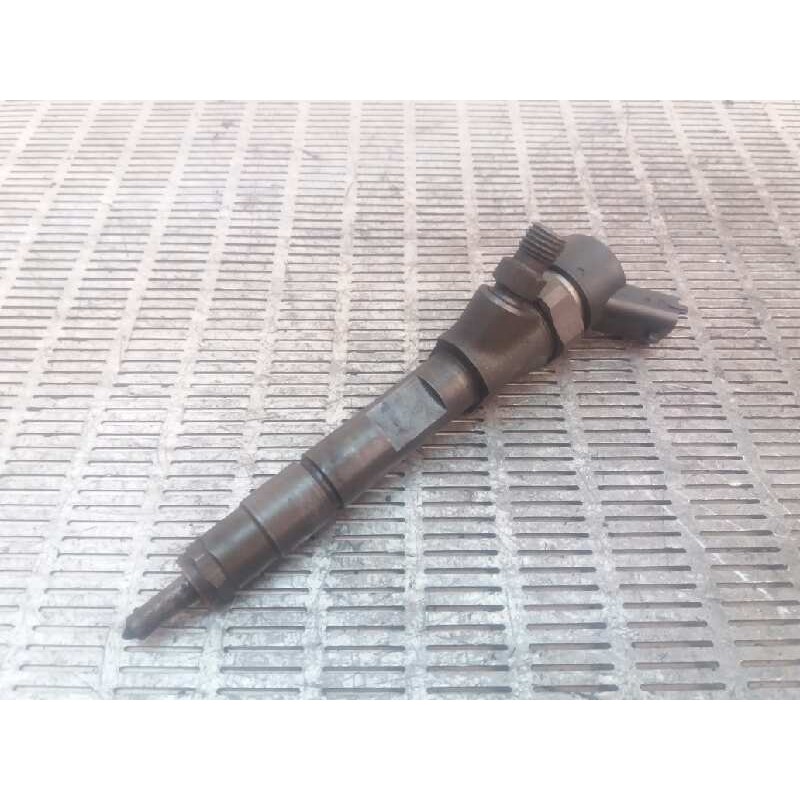 Recambio de inyector para renault laguna ii grandtour (kg0) 1.9 dci diesel cat referencia OEM IAM 0445110021 770011101A 
