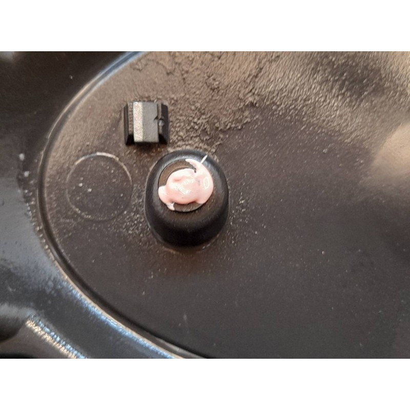 Recambio de rejilla delantera para kia carens (un) emotion referencia OEM IAM 8639010000 - Negro 4