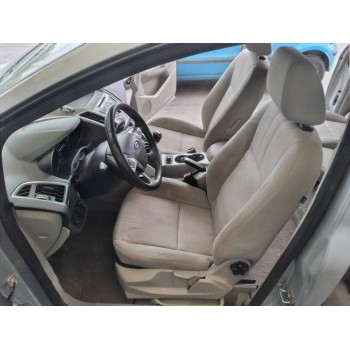 ASIENTO DELANTERO IZQUIERDO 