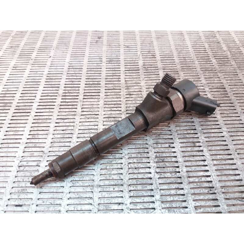 Recambio de inyector para renault laguna ii grandtour (kg0) 1.9 dci diesel cat referencia OEM IAM 0445110021 770011101A 