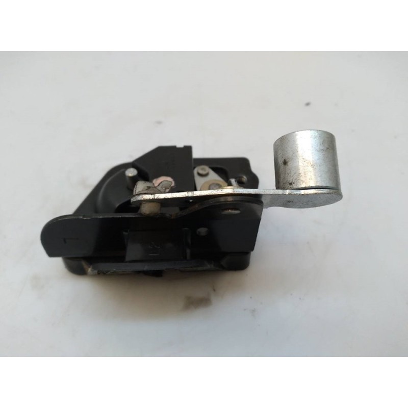 Recambio de cerradura puerta lateral izquierda para kia carnival ii 2.9 crdi lx referencia OEM IAM 2