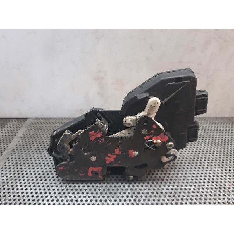 Recambio de cerradura puerta trasera izquierda para volvo s70 berlina referencia OEM IAM  108608 5