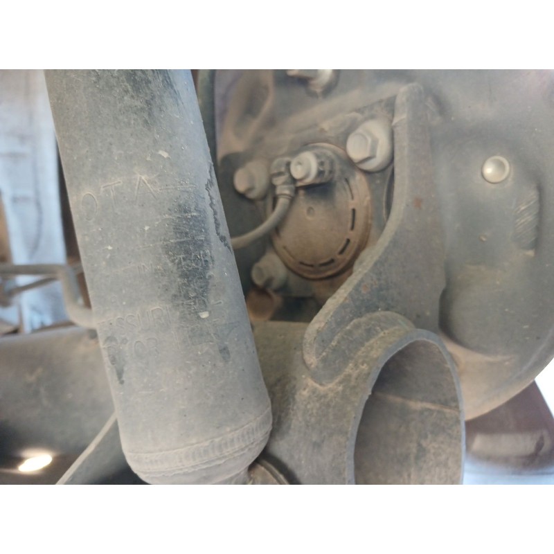 Recambio de puente trasero para citroën c1 ii (pa_, ps_) 1.0 vti 72 referencia OEM IAM - Blanco 4