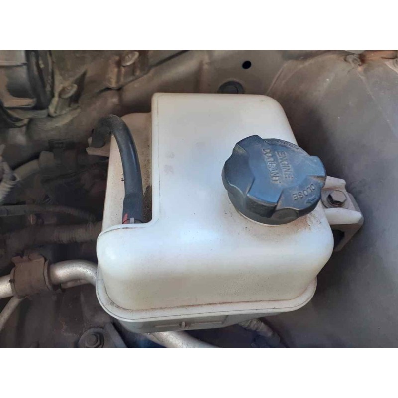 Recambio de deposito expansion para kia sportage drive 4x2 referencia OEM IAM 2