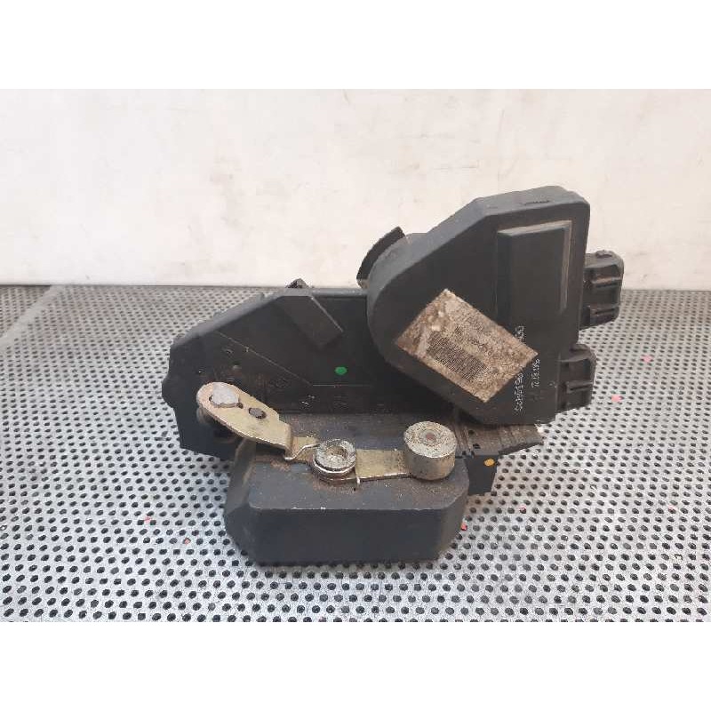 Recambio de cerradura puerta trasera derecha para volvo s70 berlina referencia OEM IAM  108609 