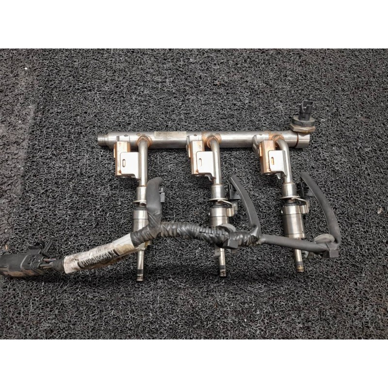 Recambio de rampa inyectora para ford focus turn. (cb8) trend referencia OEM IAM 0261555077 CM5G9H487HA BOSCH - Negro 3