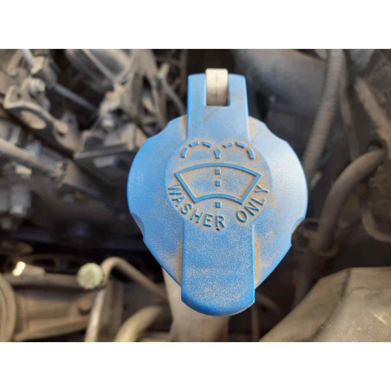 Recambio de deposito limpia para kia sportage drive 4x2 referencia OEM IAM   