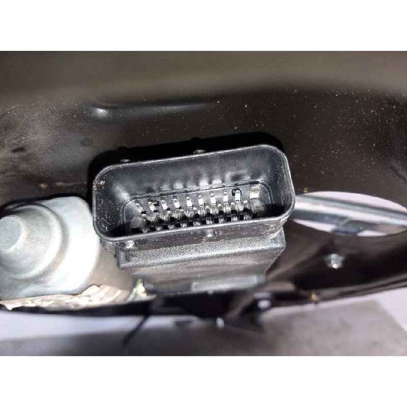 Recambio de elevalunas delantero derecho para volkswagen golf iv berlina (1j1) básico referencia OEM IAM 2