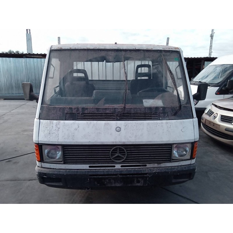 mercedes-benz mb serie:100 d caja abierta (w631) del año 1990
