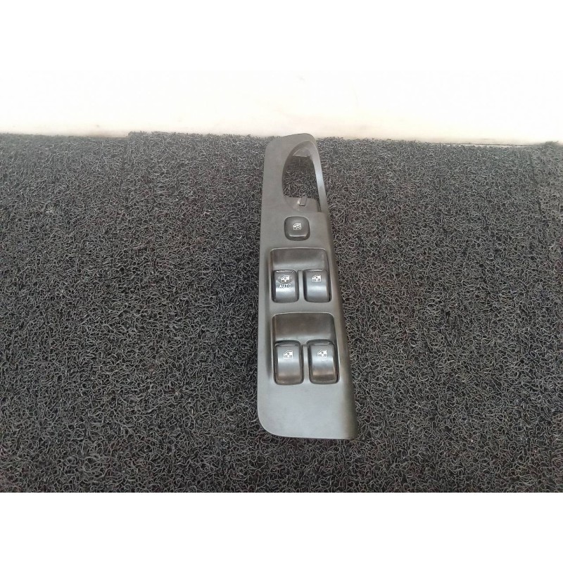 Recambio de mando elevalunas delantero izquierdo para daewoo tacuma 1.6 cat referencia OEM IAM 96190771 96190775 96206611