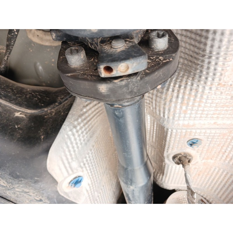 Recambio de transmision central trasera para infiniti qx30 2.2 d awd referencia OEM IAM - Negro 4