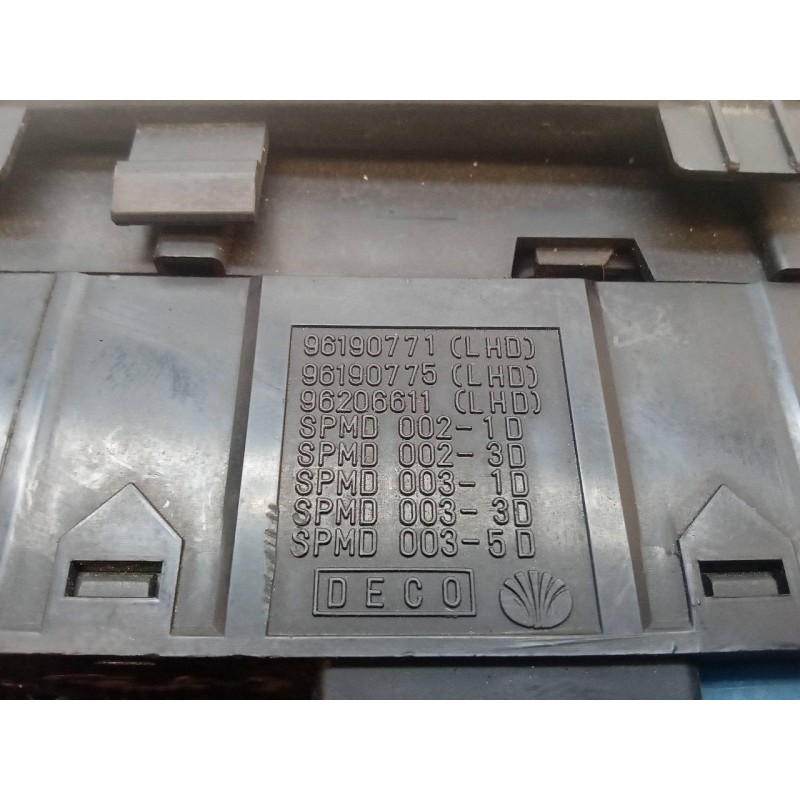 Recambio de mando elevalunas delantero izquierdo para daewoo tacuma 1.6 cat referencia OEM IAM 96190771 96190775 96206611 - Gris 3