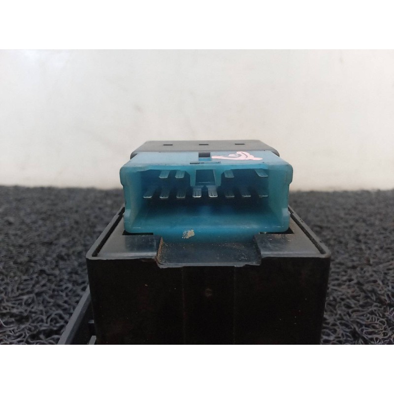 Recambio de mando elevalunas delantero izquierdo para daewoo tacuma 1.6 cat referencia OEM IAM 96190771 96190775 96206611 - Gris 4