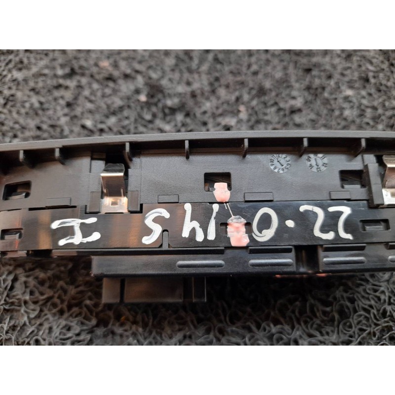 Recambio de mando elevalunas delantero izquierdo para bmw x1 (e84) sdrive 18d referencia OEM IAM 921604604 13W41K801 - Negro 5