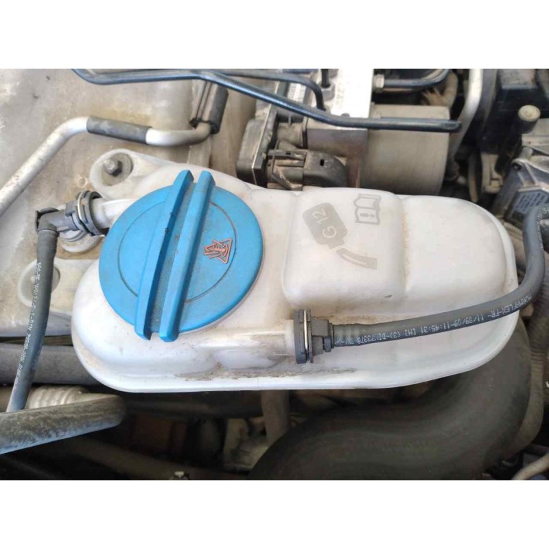 Recambio de deposito expansion para audi a4 ber. (b8) e referencia OEM IAM 8K0121403G - Blanco 2