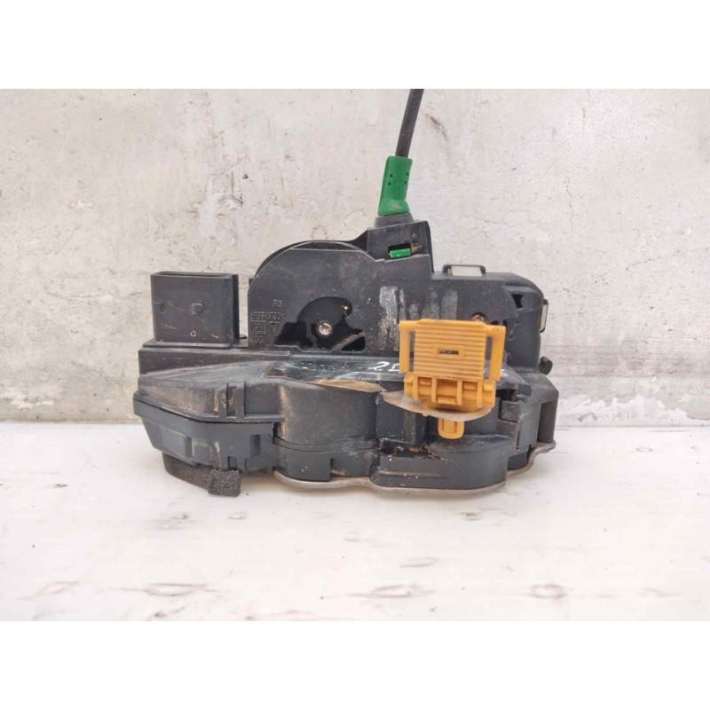 Recambio de cerradura puerta trasera derecha para opel insignia berlina excellence referencia OEM IAM   