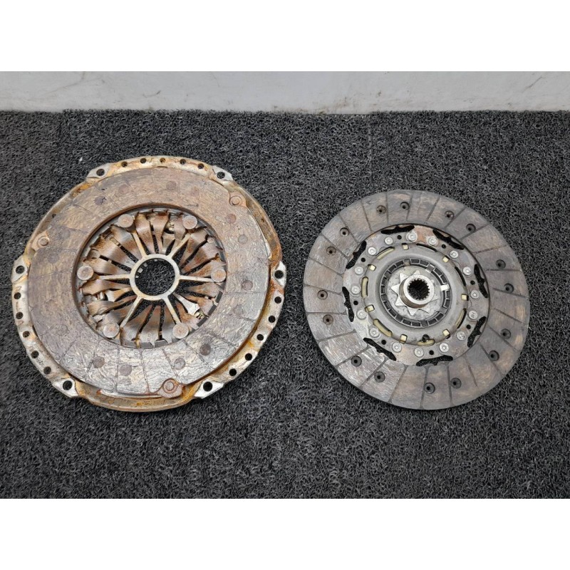 Recambio de kit embrague para opel vectra c berlina elegance referencia OEM IAM 324039410  LUK 2