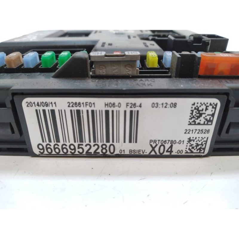 Recambio de caja reles / fusibles para citroën c3 attraction referencia OEM IAM 9666952280 - Blanco 3