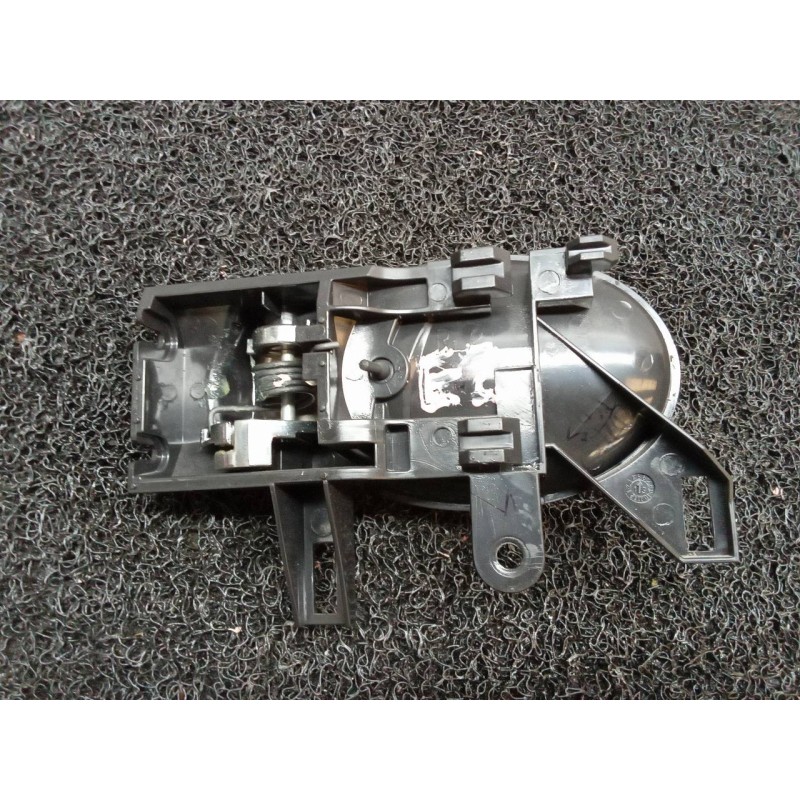 Recambio de maneta interior trasera derecha para nissan juke (f15) acenta referencia OEM IAM 2